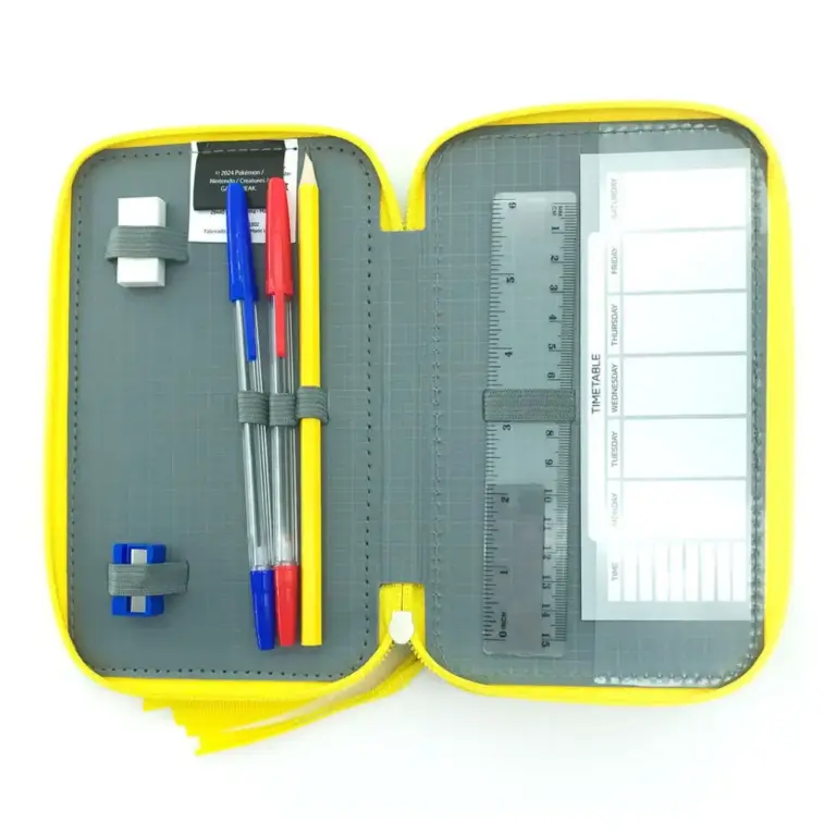 02. Pokémon Troslojna Pernica S Priborom