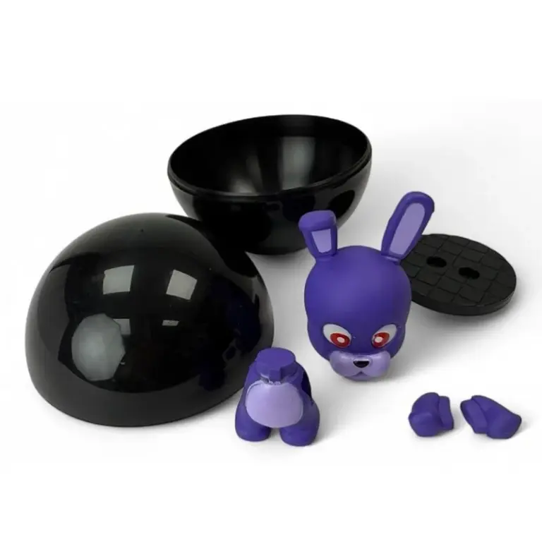 04. Five Nights At Freddy's Constructables Mini Figure (Mystery Ball)