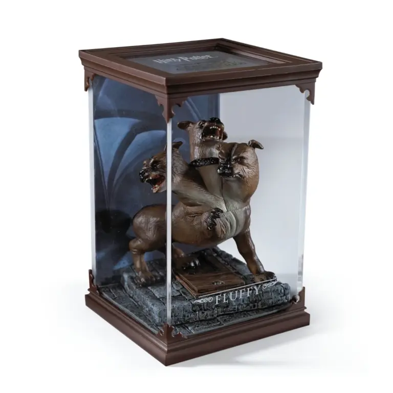01. Harry Potter Magical Creatures Fluffy Figura, 18.5cm