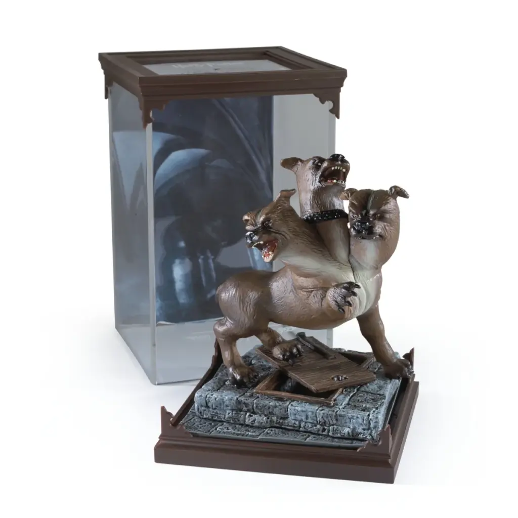 03. Harry Potter Magical Creatures Fluffy Figura, 18.5cm