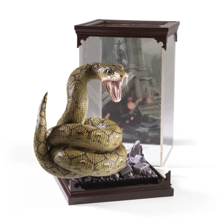 03. Harry Potter Magical Creatures Nagini Figura, 18.5cm