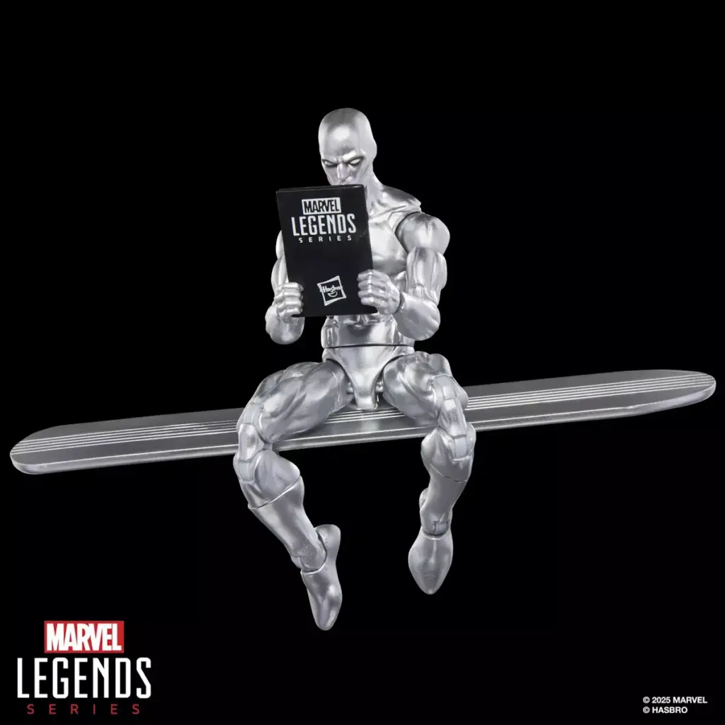 03. Marvel Legends Series Silver Surfer Figura, 15cm