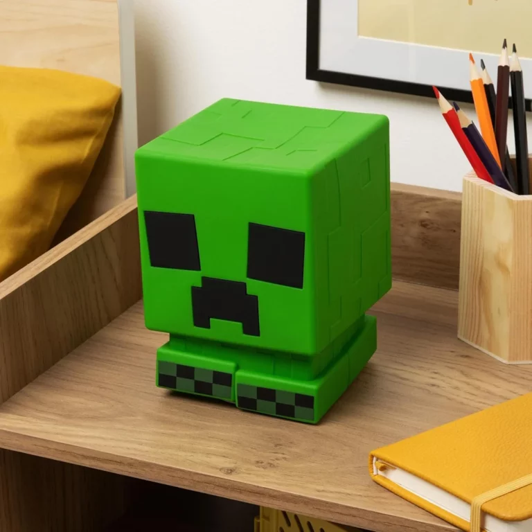 03. Paladone Minecraft Creeper SquishyGlo Silicone Light