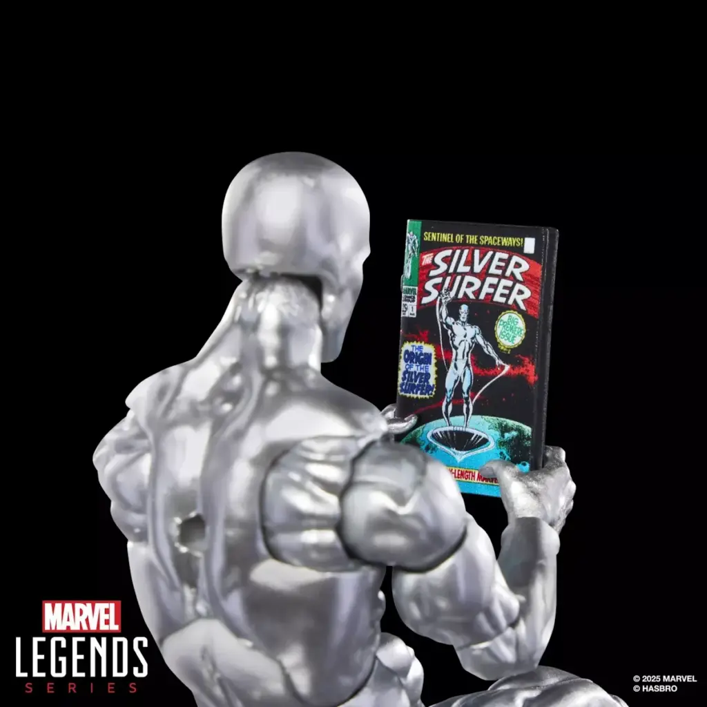 04. Marvel Legends Series Silver Surfer Figura, 15cm