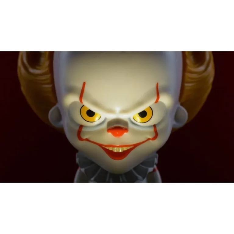 05. Paladone Stephen Kings It Pennywise Icon Light
