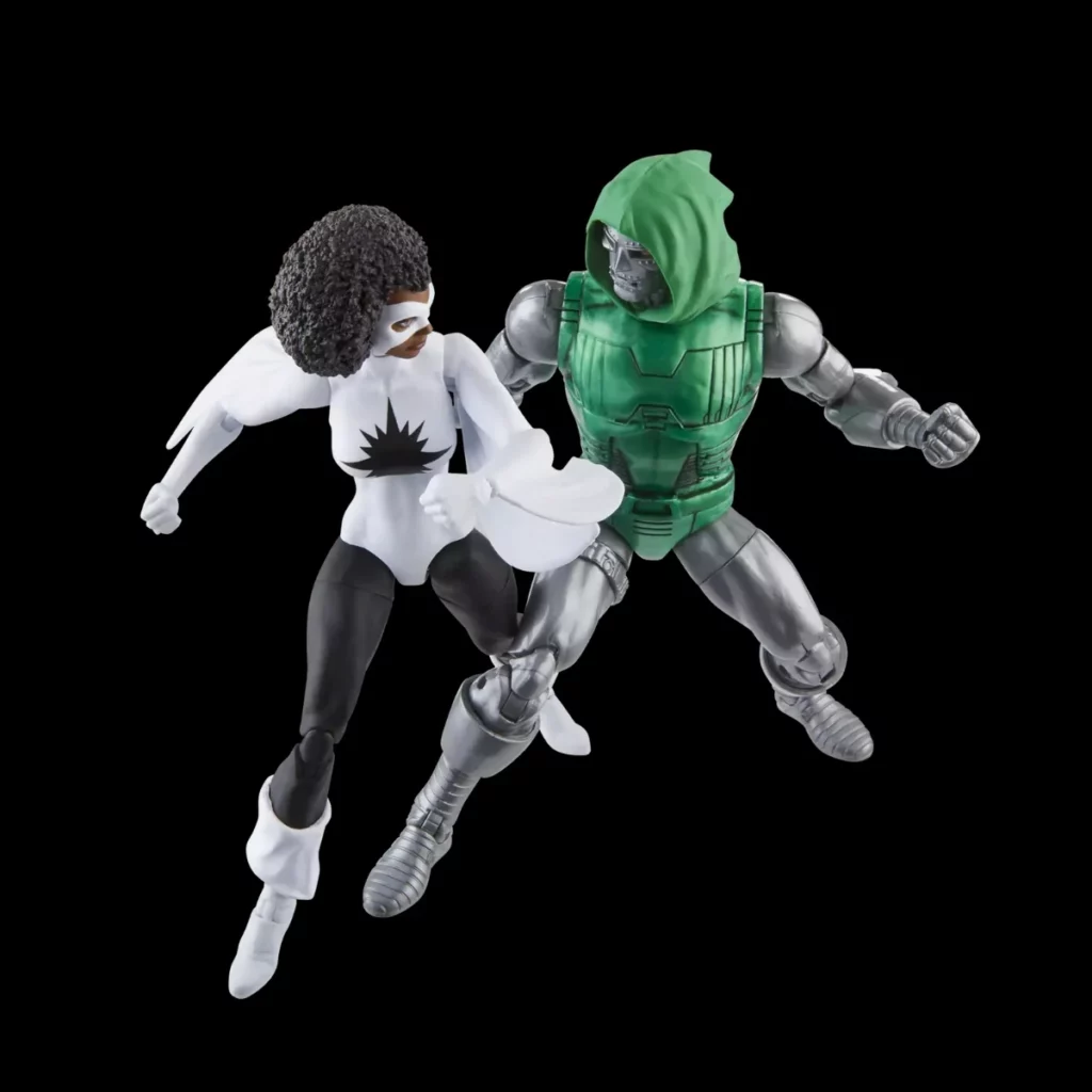 04. Marvel Legends Series Captain Marvel Vs. Doctor Doom Figure, 15cm