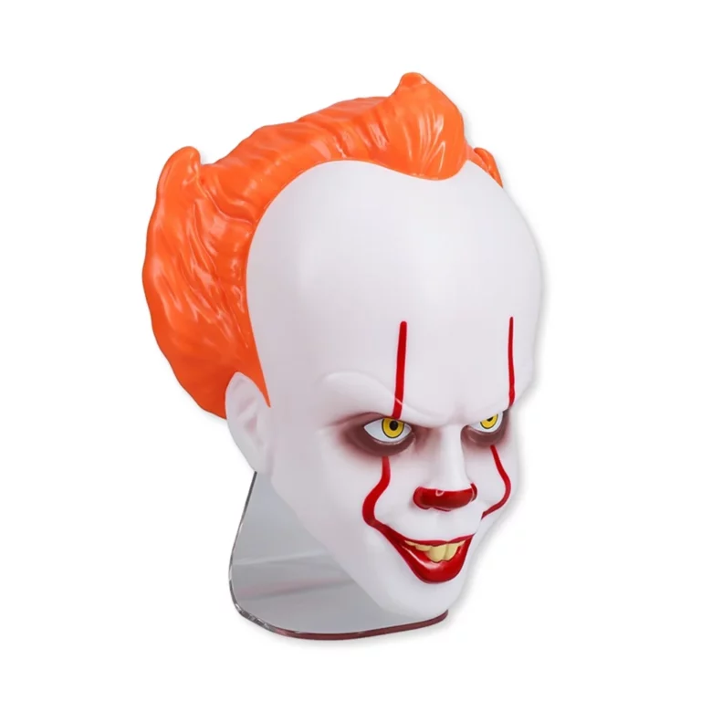02. Paladone Pennywise Mask Light