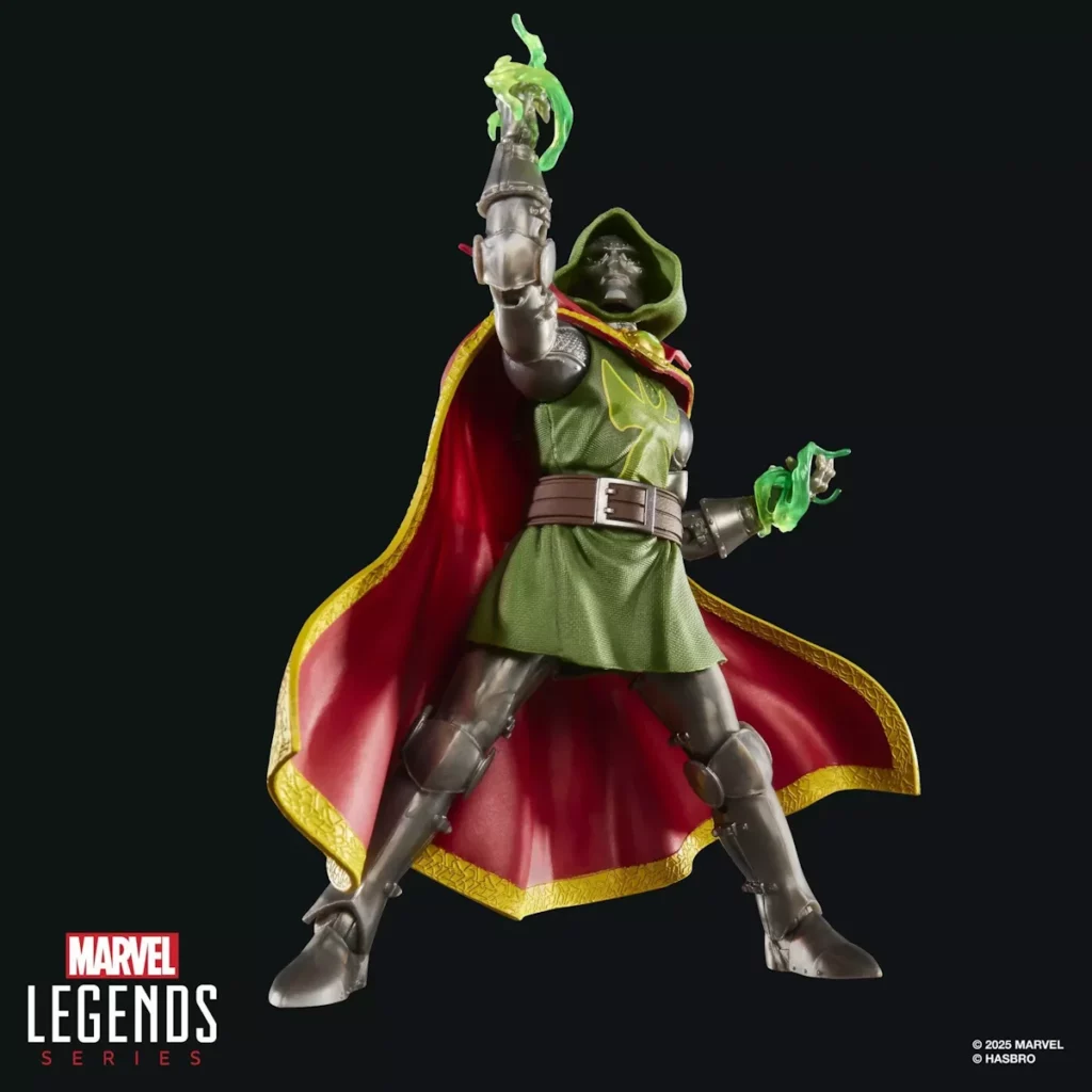 04. Marvel Legends Series Emperor Doom Figura, 15cm