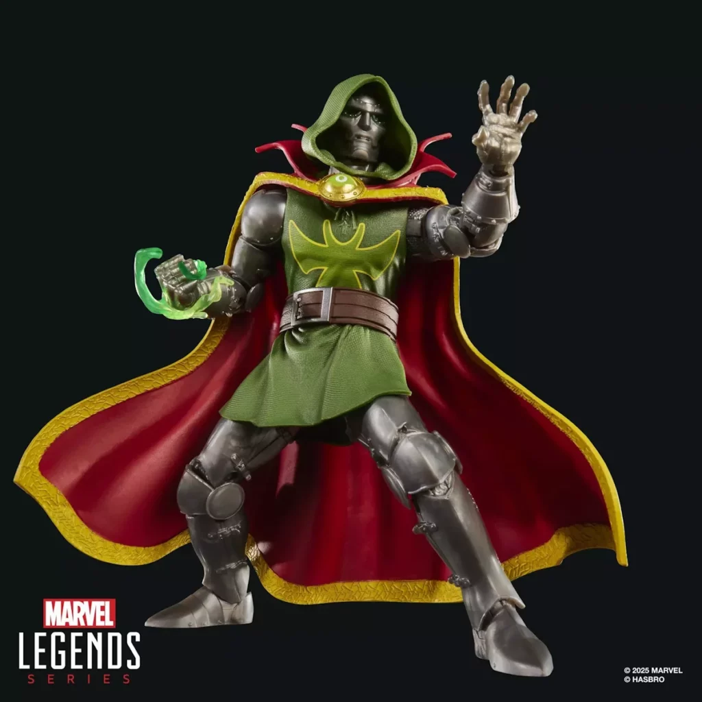 05. Marvel Legends Series Emperor Doom Figura, 15cm