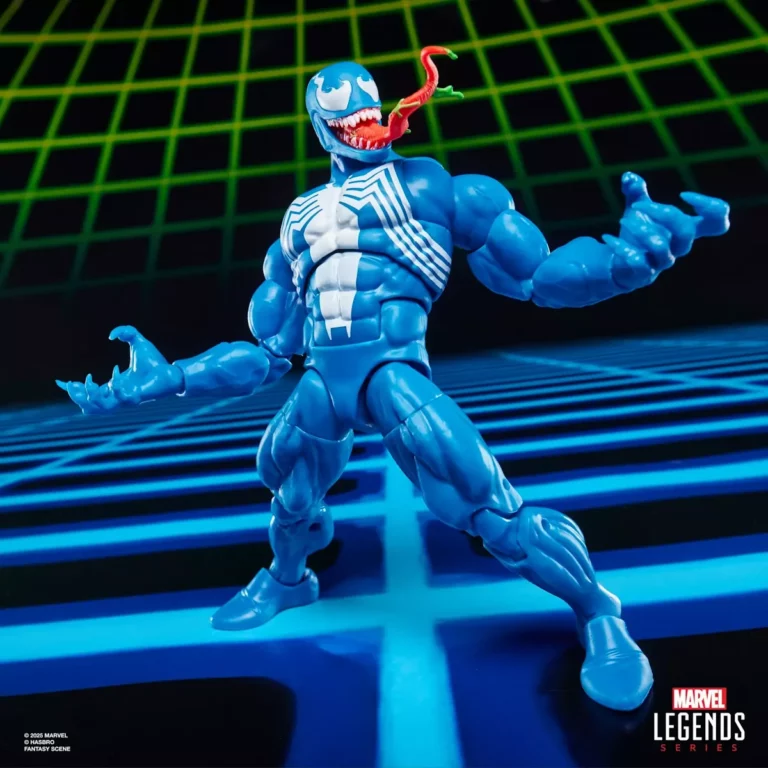 06. Marvel Legends Series Captain America Vs. Venom Figure, 15cm