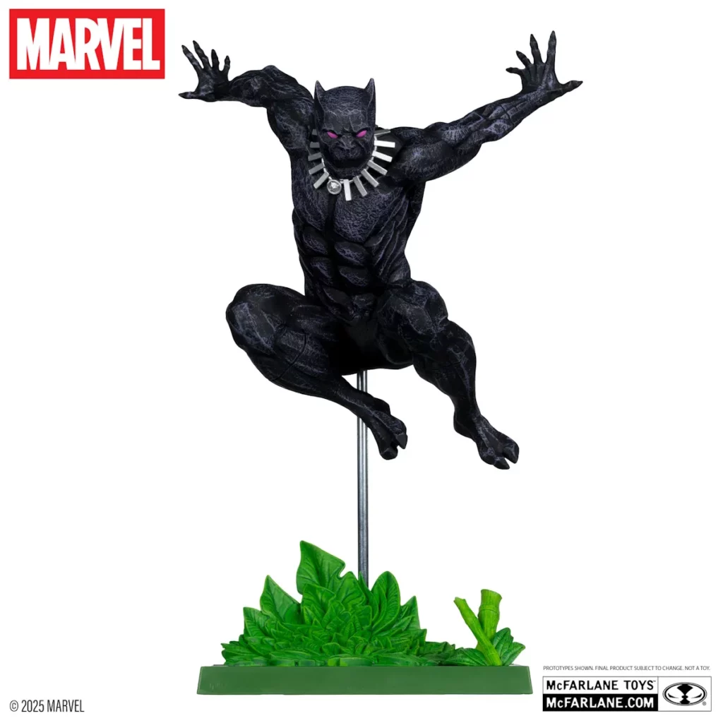 06. McFarlane Marvel Black Panther Figura, 29cm + Strip