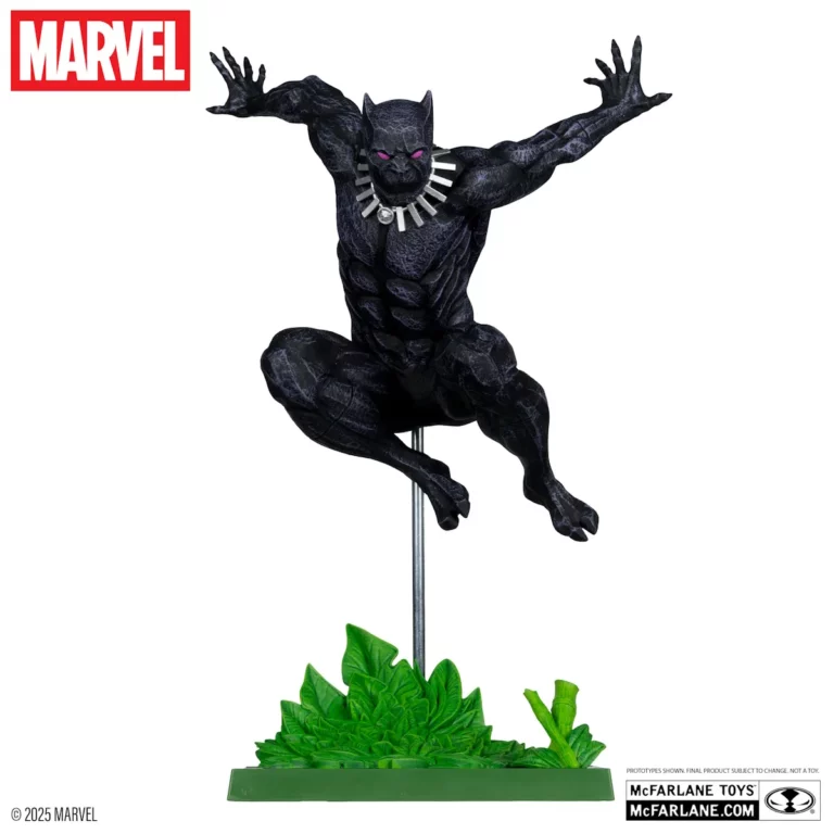 06. McFarlane Marvel Black Panther Figura, 29cm + Strip
