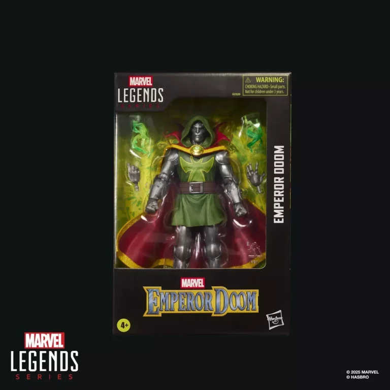 09. Marvel Legends Series Emperor Doom Figura, 15cm