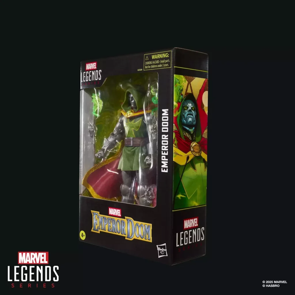 10. Marvel Legends Series Emperor Doom Figura, 15cm