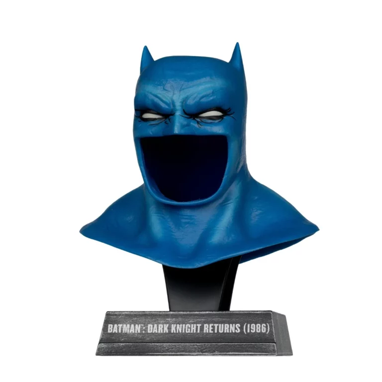 01. McFarlane DC Direct Batman (Dark Knight Returns) Cowl Replica