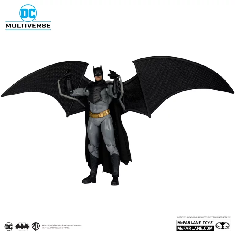02. McFarlane Gold Label Batman With Bat Glider Figura, 18cm
