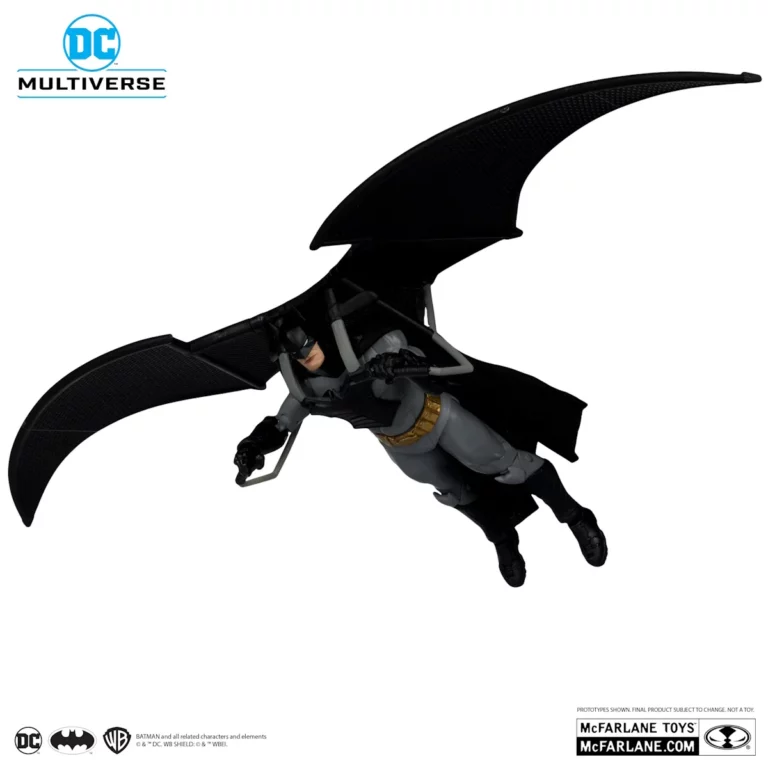 05. McFarlane Gold Label Batman With Bat Glider Figura, 18cm