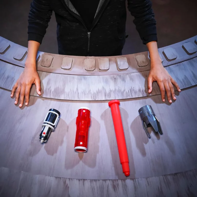 05. Star Wars Kyber Core Darth Maul Lightsaber