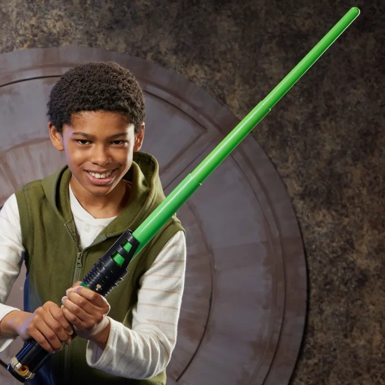 09. Star Wars Kyber Core Luke Skywalker Lightsaber Forge