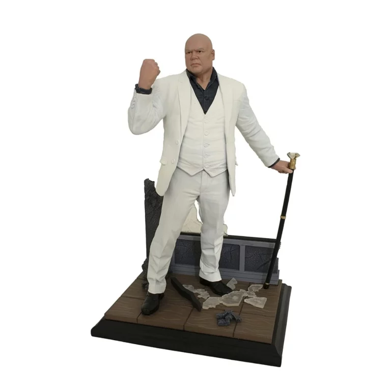 01. Diamond Select Marvel Gallery Hawkeye Kingpin Figura, 25cm