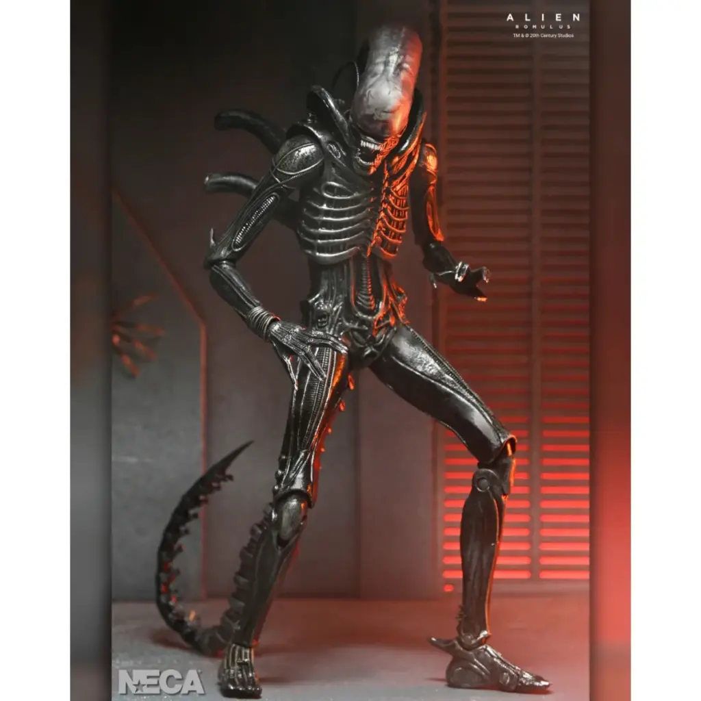 02. NECA Alien Romulus Ultimate Xenomorph XX121 Figura, 18cm