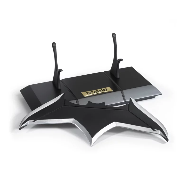 03. Batman Batarang Prop Replica (Justice League)