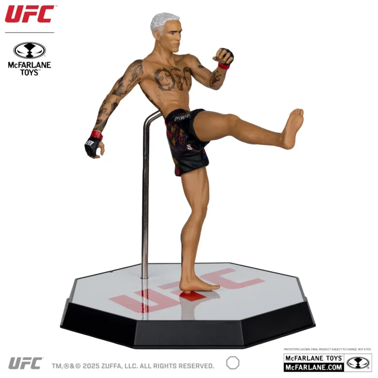 03. McFarlane’s SportsPicks UFC Charles Oliveira Figura, 17cm