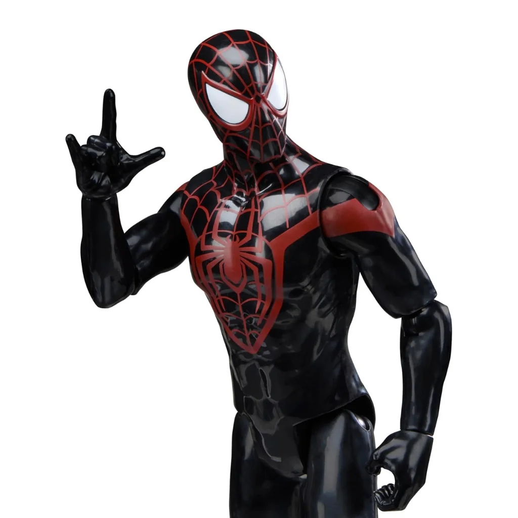 05. Hasbro Titan Series Spider Man Miles Morales Figura, 30cm