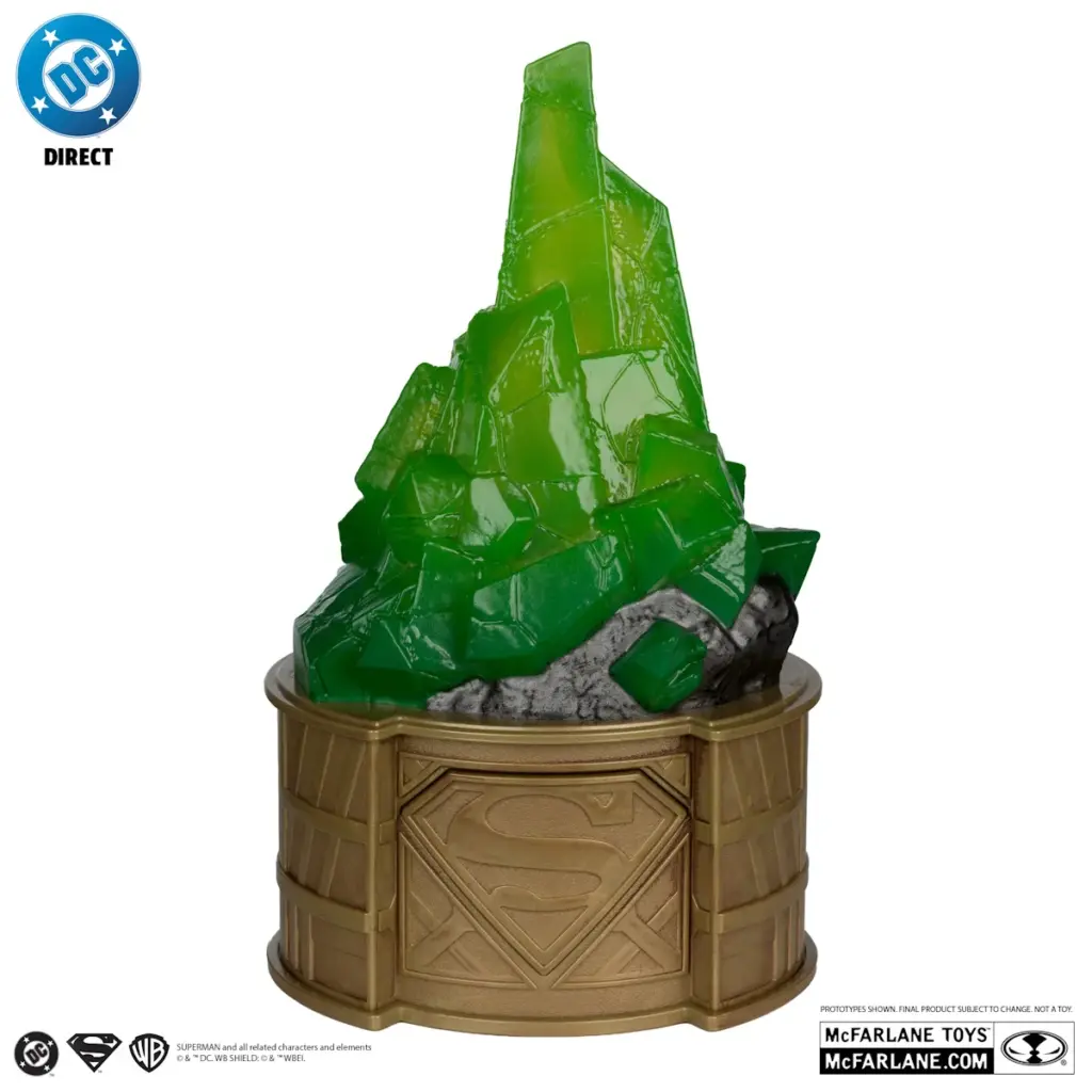 02. Superman Glowing Kryptonite Display Replica