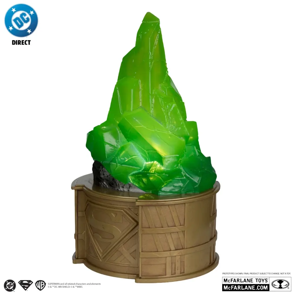 03. Superman Glowing Kryptonite Display Replica