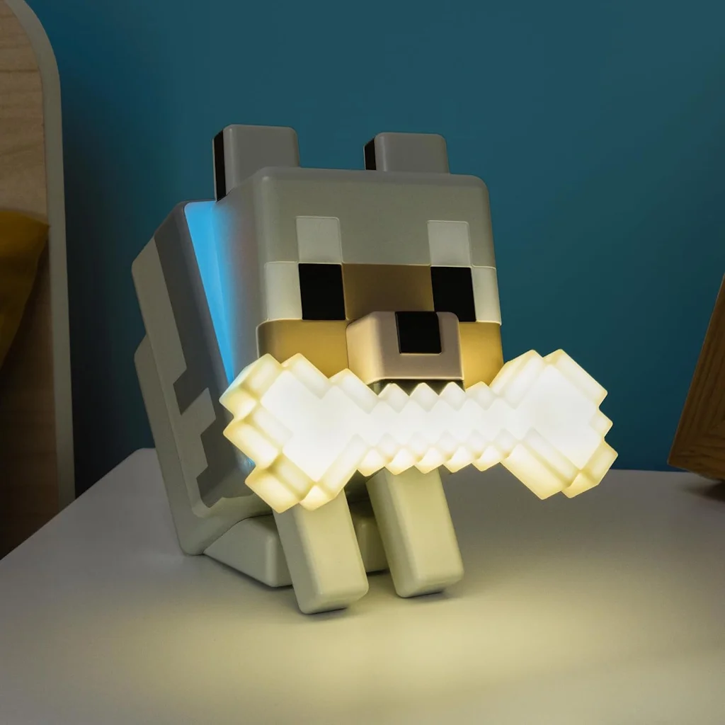 04. Paladone GloBuddies Minecraft Wolf Light