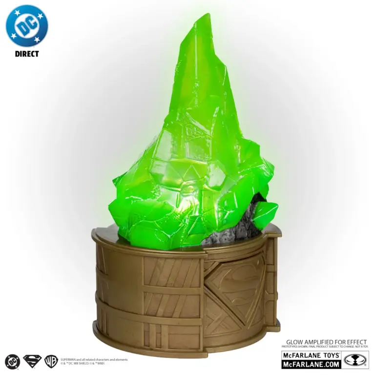 05. Superman Glowing Kryptonite Display Replica