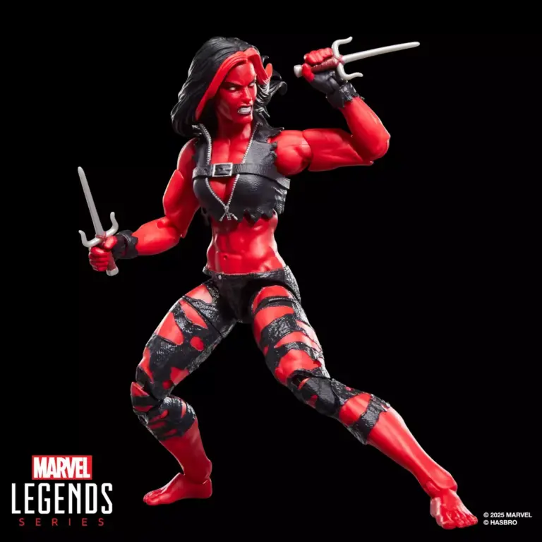 02. Marvel Legends Series Hulk Red She Hulk Figura, 15cm