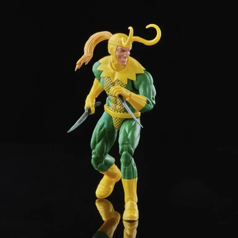 02. Marvel Legends Series Retro Collection Loki Figura, 15cm