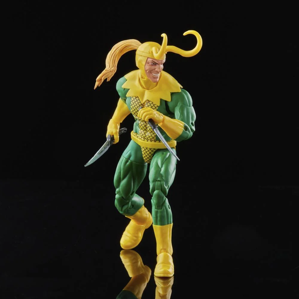 02. Marvel Legends Series Retro Collection Loki Figura, 15cm
