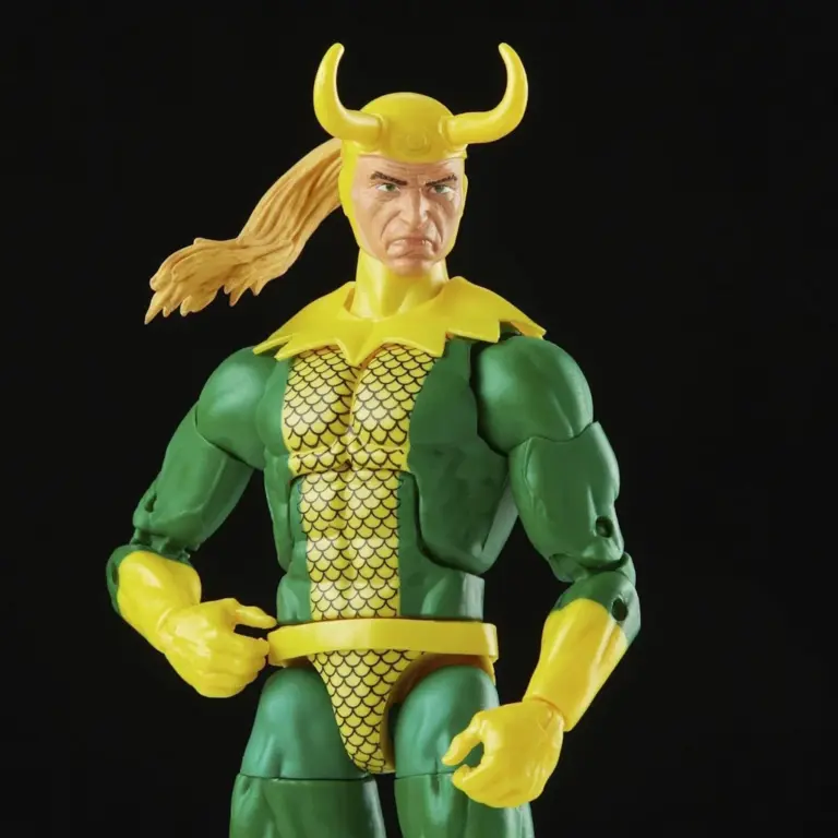 04. Marvel Legends Series Retro Collection Loki Figura, 15cm
