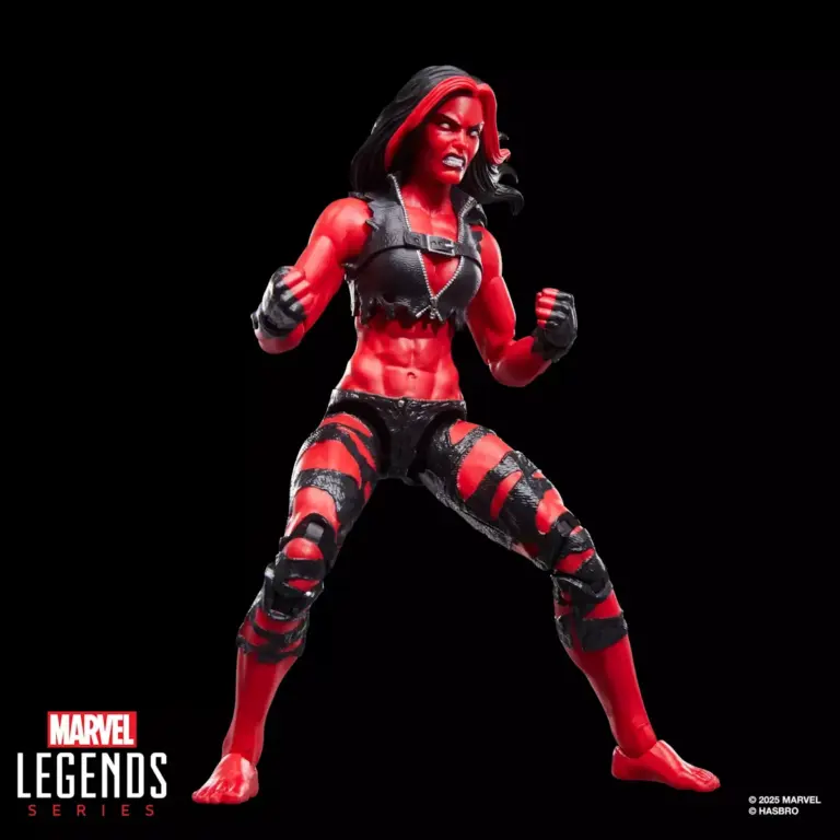 05. Marvel Legends Series Hulk Red She Hulk Figura, 15cm