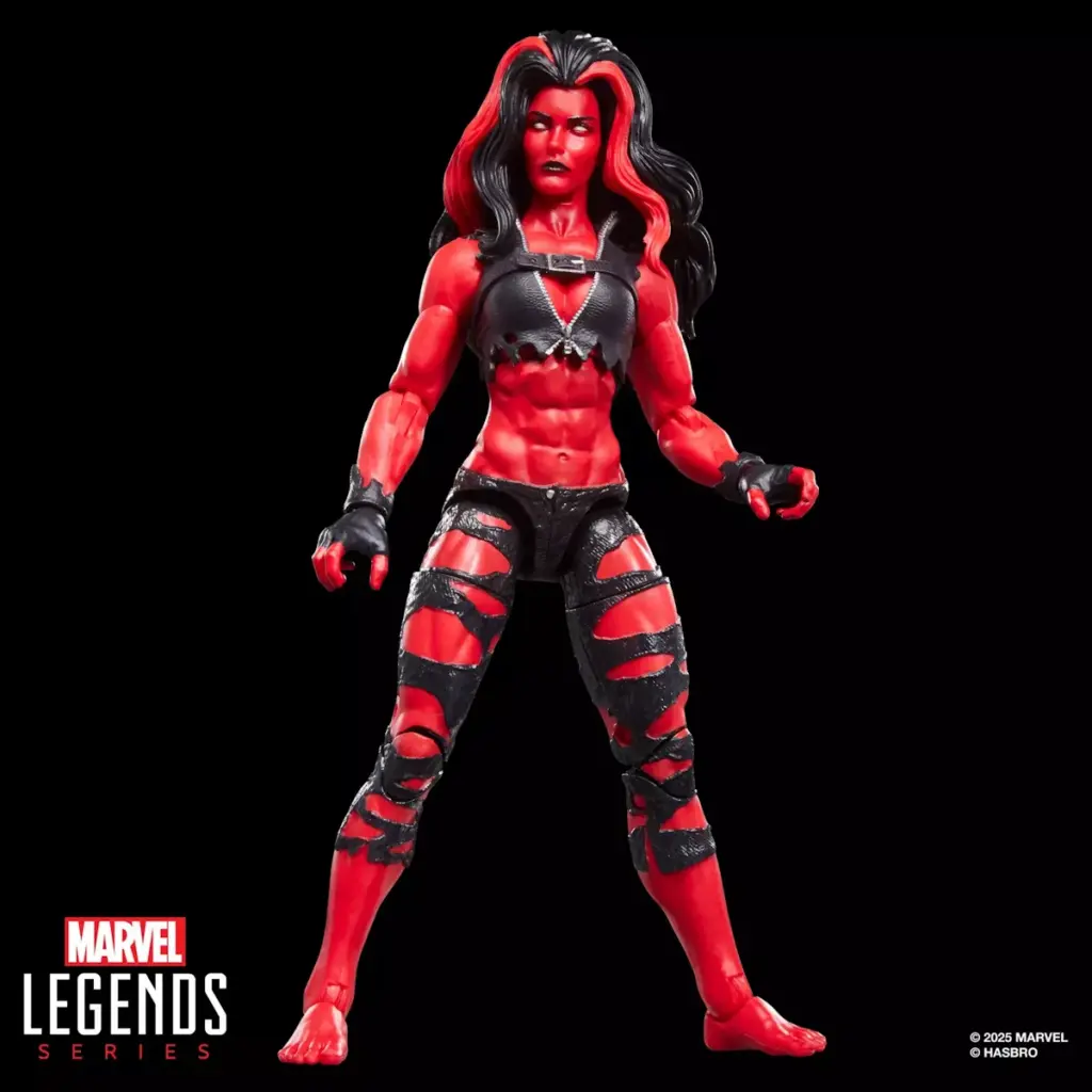 07. Marvel Legends Series Hulk Red She Hulk Figura, 15cm