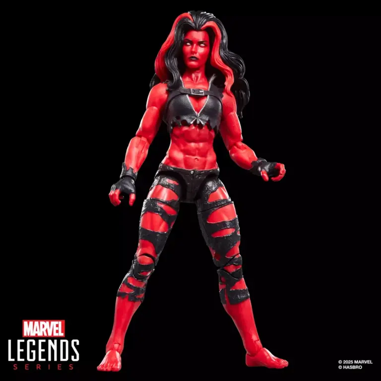 07. Marvel Legends Series Hulk Red She Hulk Figura, 15cm